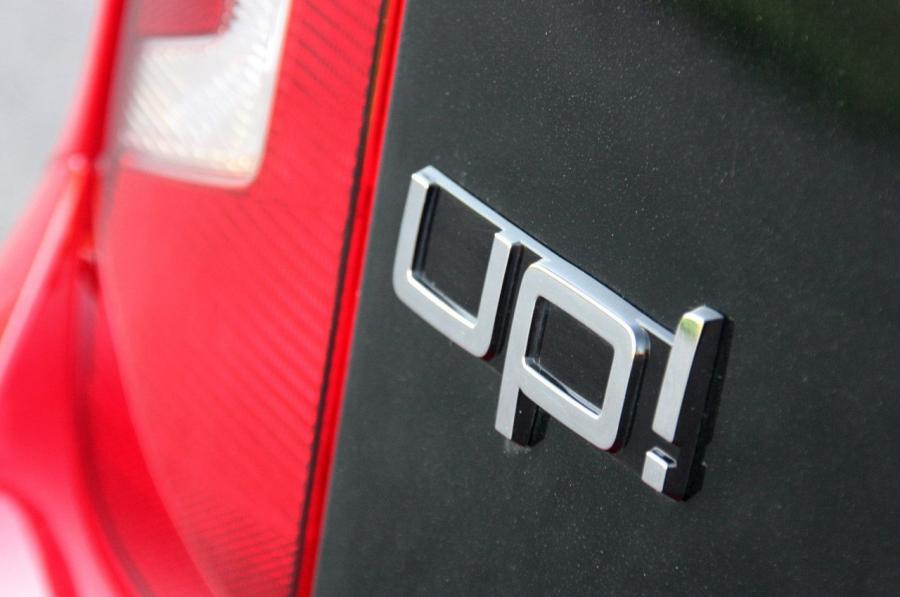  Volkswagen up! 2011 года  (фото 89 из 173)